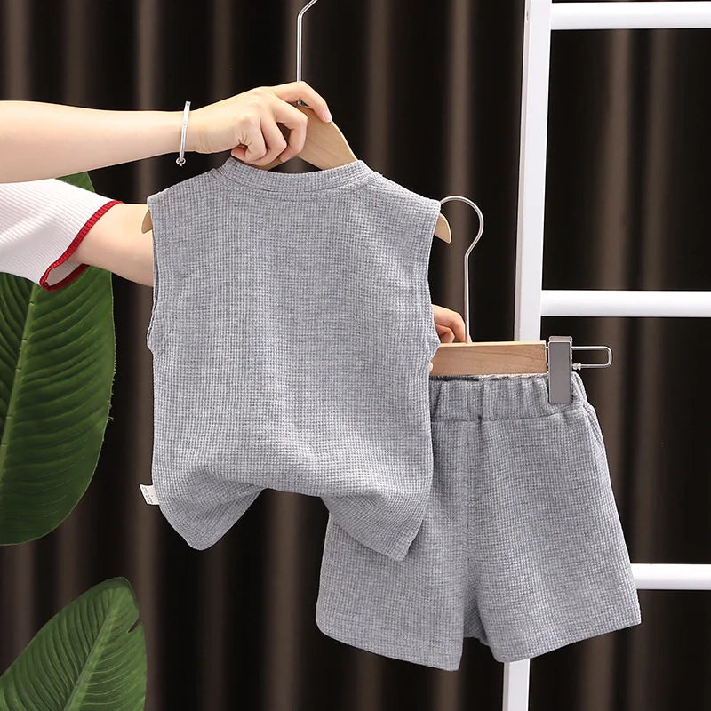Novas roupas de verão para bebês meninas, meninos, coletes e shorts, 2 peças/conjuntos, roupas infantis, traje esportivo casual para crianças, agasalhos infantis