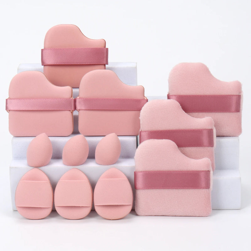 Conjunto de 12 esponjas de maquiagem multiuso, composto por 3 esponjas de pó soltas, 3 mini esponjas de ar, 3 ovos de beleza e 3 mini esponjas de beleza